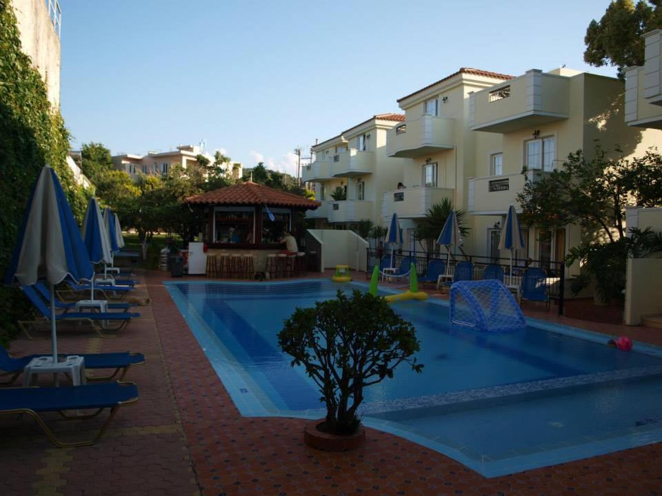 Sofia Studios & Apts Айя-Марина Екстер'єр фото