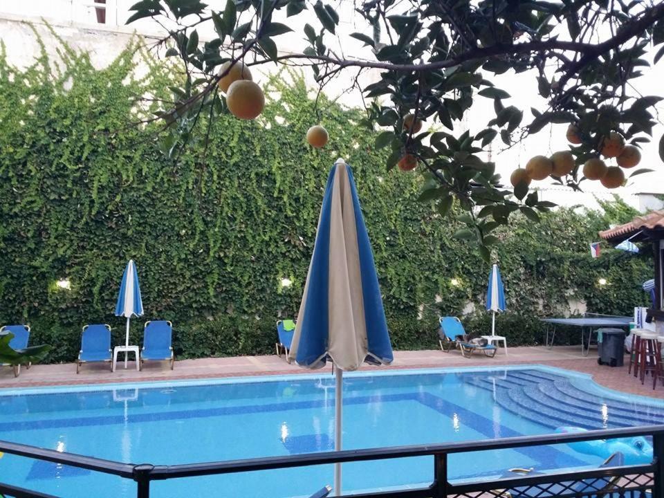 Sofia Studios & Apts Айя-Марина Екстер'єр фото
