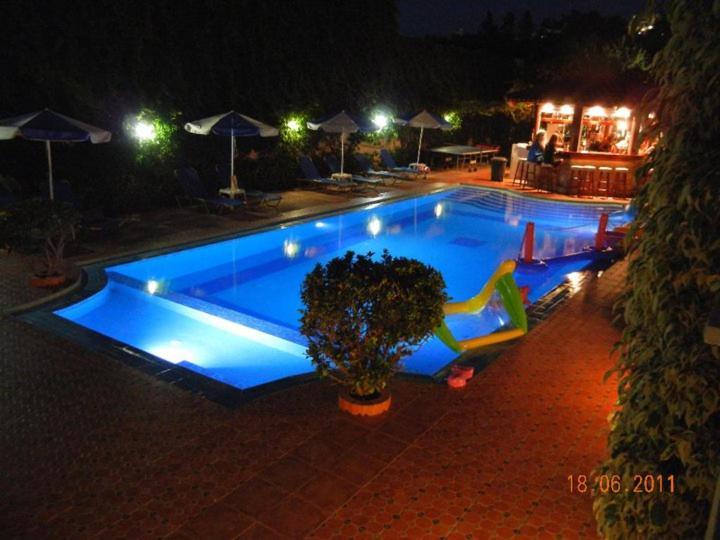 Sofia Studios & Apts Айя-Марина Екстер'єр фото